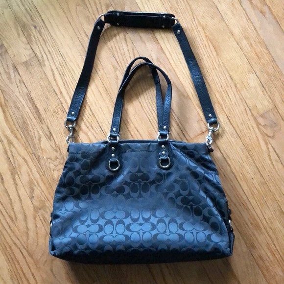 Well Loved Coach Shoulder bag - Picture 5 of 7